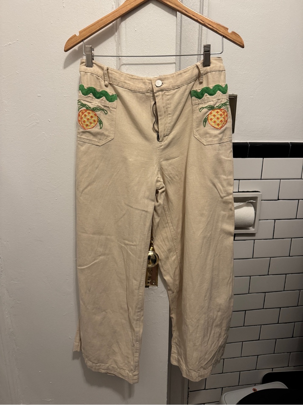 BDG Cream 100% Cotton Embroidered pants size 30